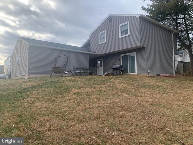 4981 PERSIMMON DR, Reading, PA 19606