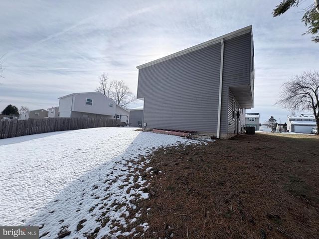 4981 PERSIMMON DR, Reading, PA 19606