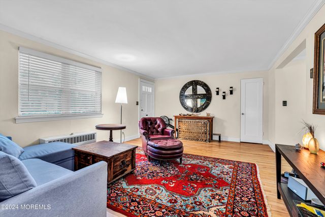 6 Manor Drive, Red Bank, NJ 07701