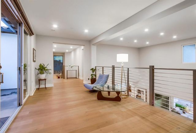 6372 Meadowbrush Cir, San Diego, CA 92130