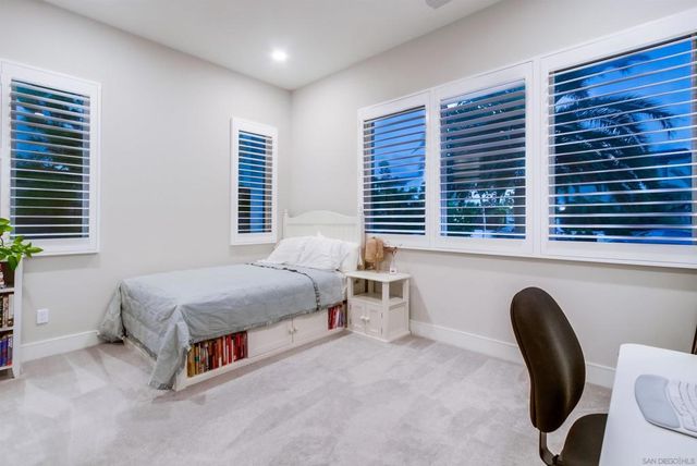 6372 Meadowbrush Cir, San Diego, CA 92130