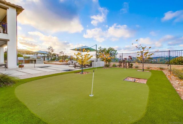 6372 Meadowbrush Cir, San Diego, CA 92130