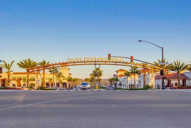 6372 Meadowbrush Cir, San Diego, CA 92130