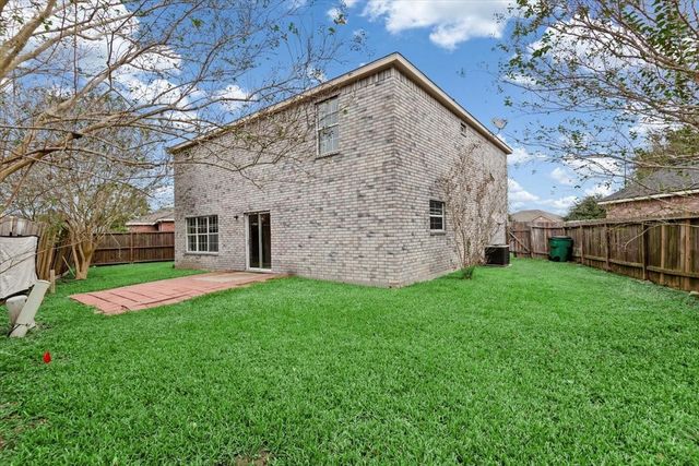 5518 Rio Alamo Street, Rosharon, TX 77583