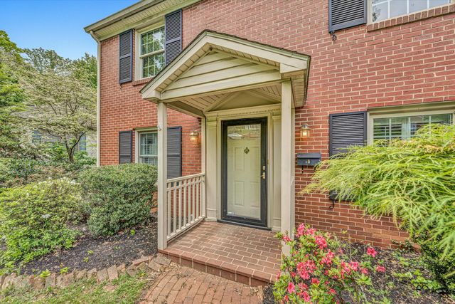 2833 Longview AVE, Roanoke, VA 24014