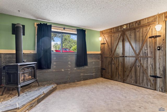 14950 W HILLSVIEW DR, Piedmont, SD 57769