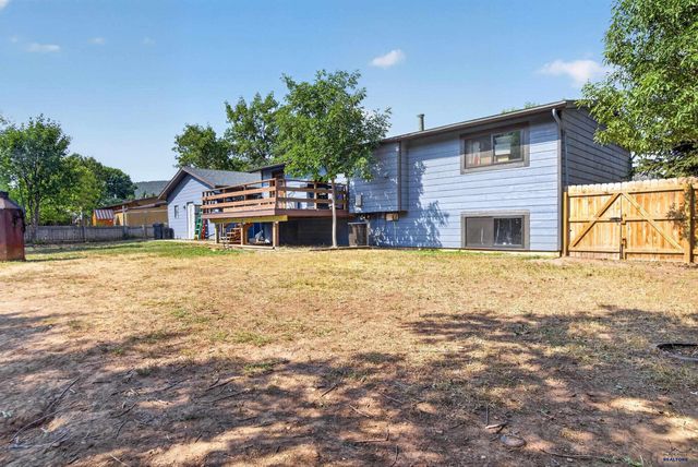 14950 W HILLSVIEW DR, Piedmont, SD 57769