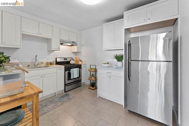 779 17th St, Oakland, CA 94612