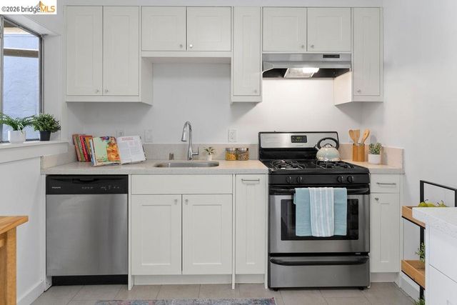 779 17th St, Oakland, CA 94612