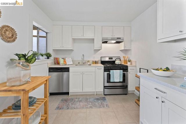 779 17th St, Oakland, CA 94612