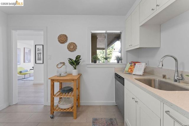 779 17th St, Oakland, CA 94612