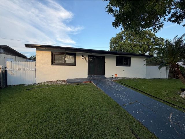 553 SW 6th Ct, Florida City, FL 33034