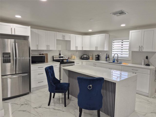 553 SW 6th Ct, Florida City, FL 33034