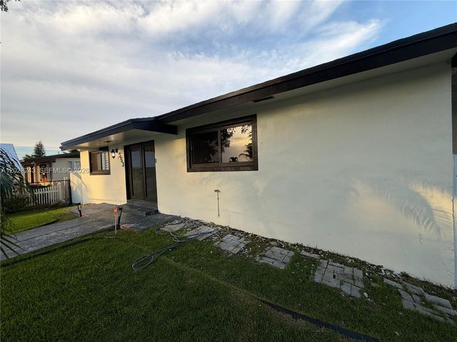 553 SW 6th Ct, Florida City, FL 33034