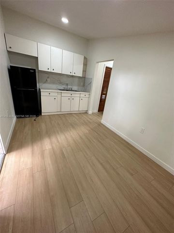 553 SW 6th Ct, Florida City, FL 33034