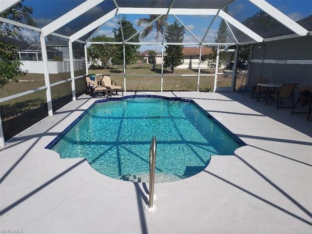 2205 NW 15th ST, Cape Coral, FL 33993