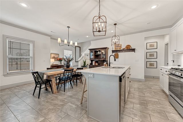 104 Dobson Street, Pea Ridge, AR 72751