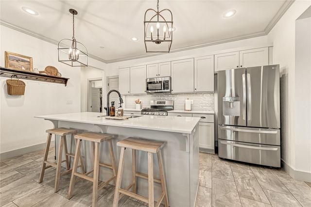 104 Dobson Street, Pea Ridge, AR 72751