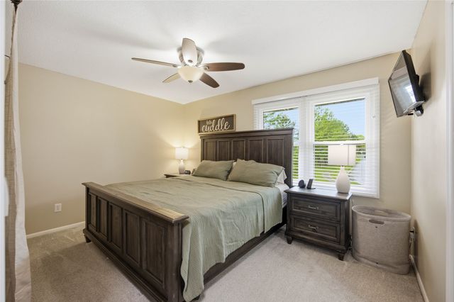 727 22nd Avenue SW, Altoona, IA 50009