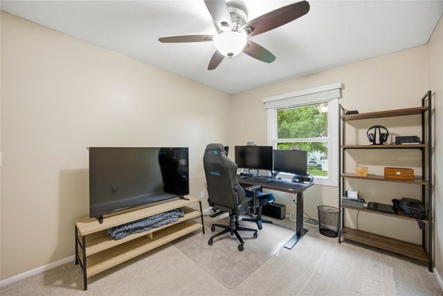727 22nd Avenue SW, Altoona, IA 50009