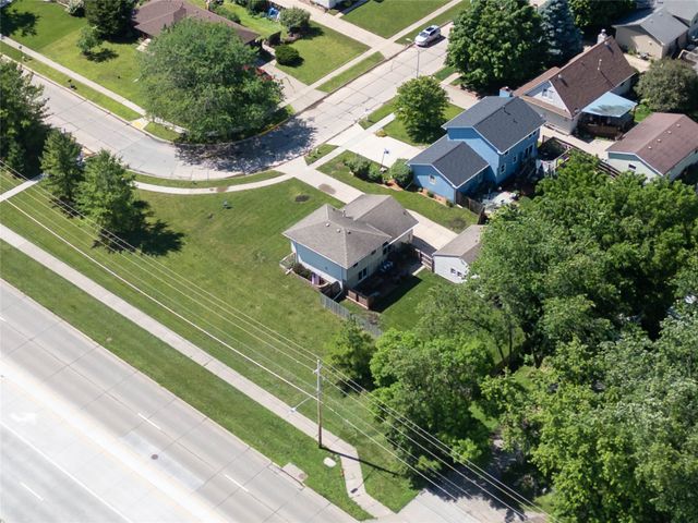 727 22nd Avenue SW, Altoona, IA 50009