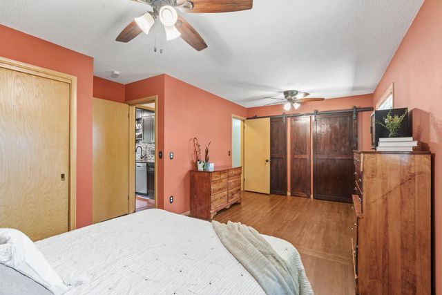 4600 France Avenue N, Robbinsdale, MN 55422