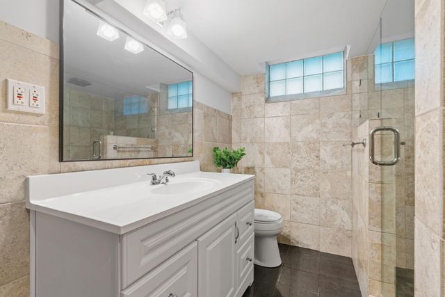 4600 France Avenue N, Robbinsdale, MN 55422