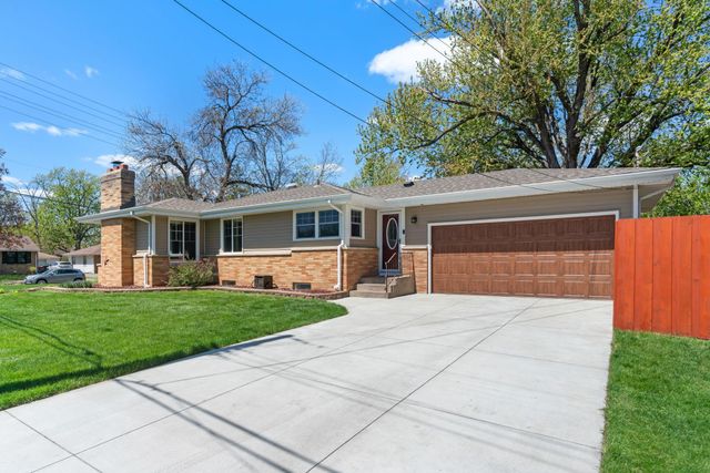 4600 France Avenue N, Robbinsdale, MN 55422