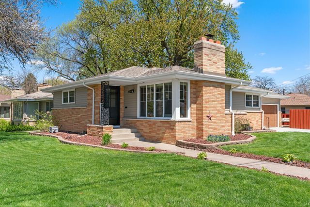 4600 France Avenue N, Robbinsdale, MN 55422