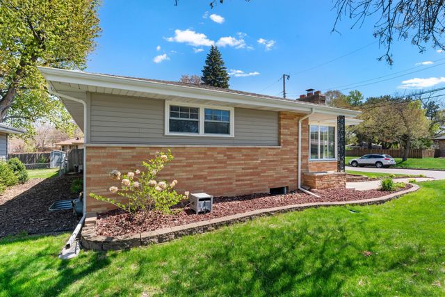 4600 France Avenue N, Robbinsdale, MN 55422
