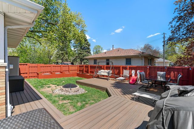 4600 France Avenue N, Robbinsdale, MN 55422