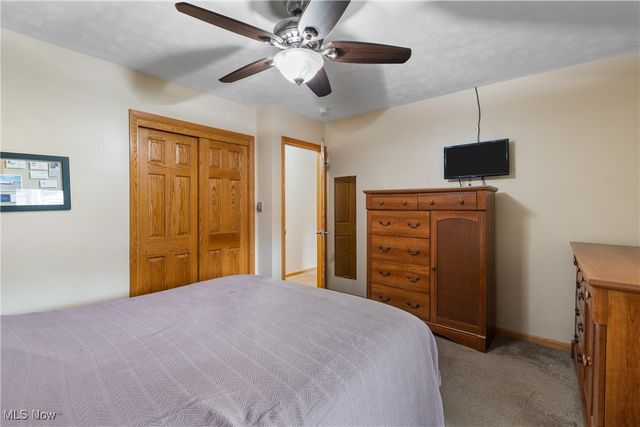 3885 Hugh Street NW, Uniontown, OH 44685