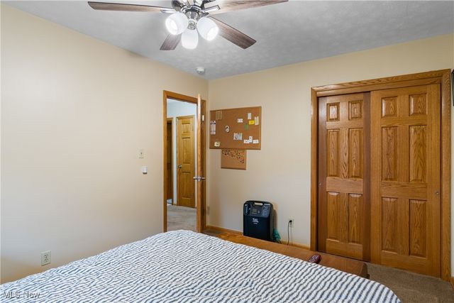 3885 Hugh Street NW, Uniontown, OH 44685