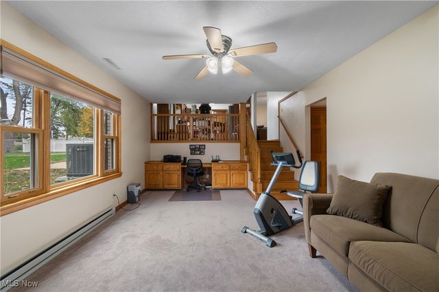 3885 Hugh Street NW, Uniontown, OH 44685