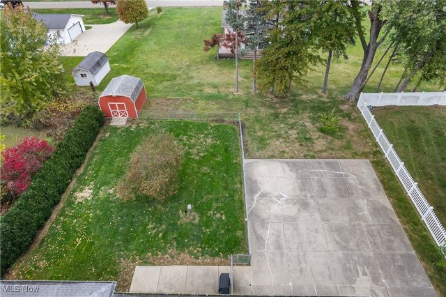 3885 Hugh Street NW, Uniontown, OH 44685