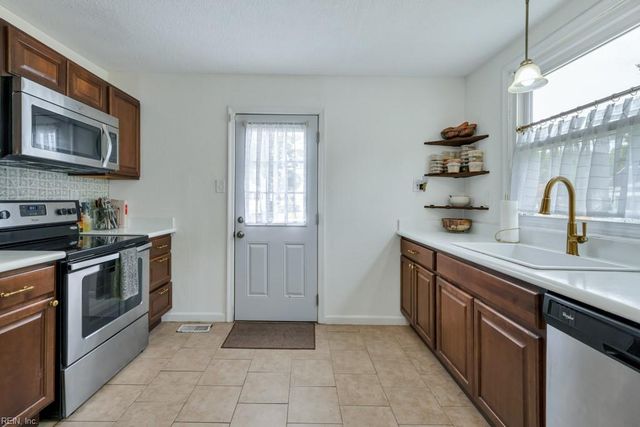 3517 Floyd ST, Portsmouth, VA 23707