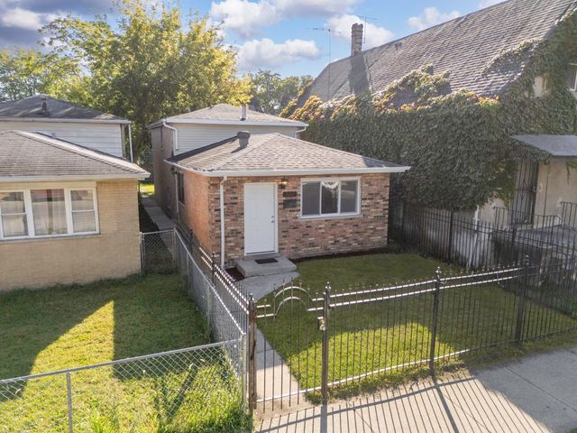 7237 S St Lawrence Avenue, Chicago, IL 60619