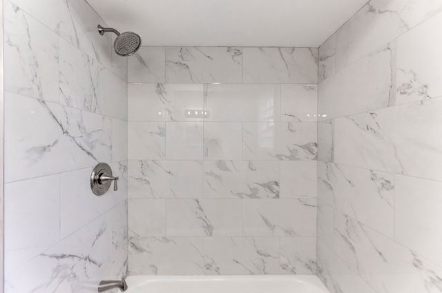 7237 S St Lawrence Avenue, Chicago, IL 60619