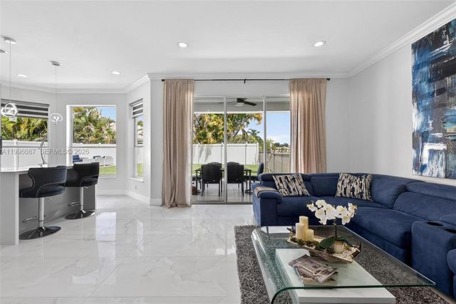 18498 E Covington Trce, Boca Raton, FL 33498