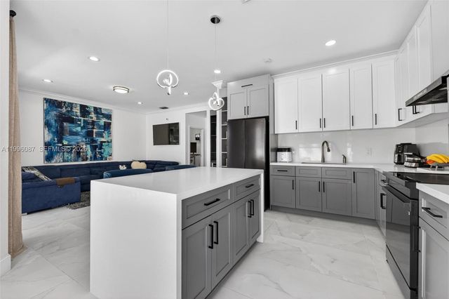 18498 E Covington Trce, Boca Raton, FL 33498