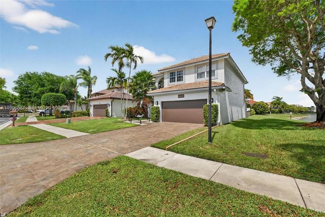 18498 E Covington Trce, Boca Raton, FL 33498