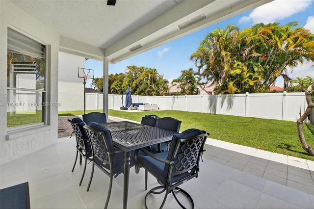 18498 E Covington Trce, Boca Raton, FL 33498
