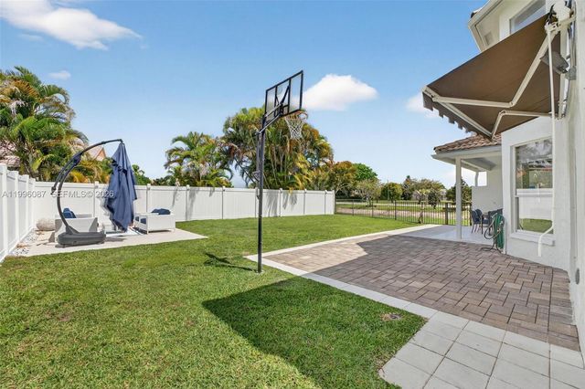 18498 E Covington Trce, Boca Raton, FL 33498