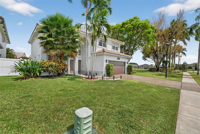 18498 E Covington Trce, Boca Raton, FL 33498