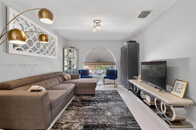 18498 E Covington Trce, Boca Raton, FL 33498