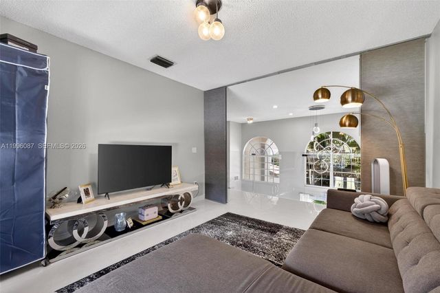18498 E Covington Trce, Boca Raton, FL 33498