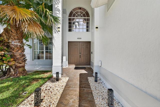 18498 E Covington Trce, Boca Raton, FL 33498