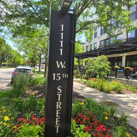 1111 W 15TH Street 228, Chicago, IL 60608