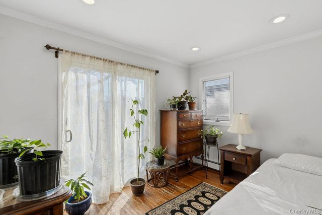 9 Lynch Street, Huntington Station, NY 11746