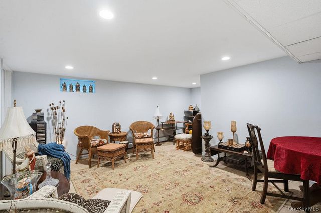 9 Lynch Street, Huntington Station, NY 11746